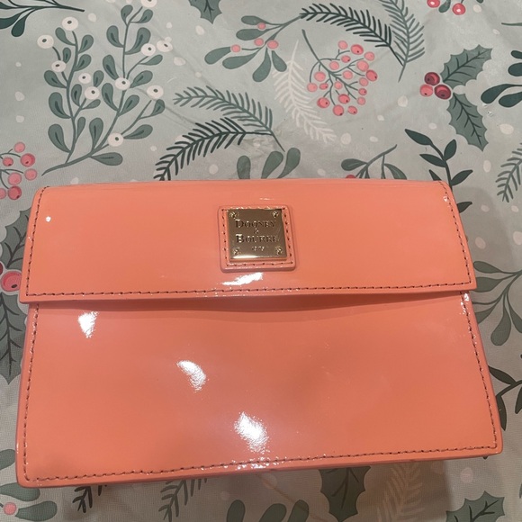 Dooney & Bourke East West flap Peach Shiny Patent Leather Purse - Picture 6 of 11